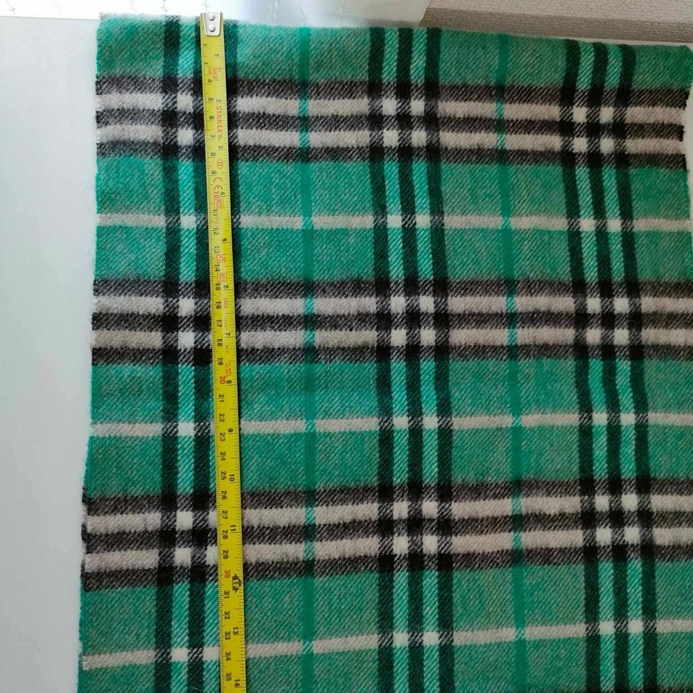 Burberry Scarf 100% lambwool